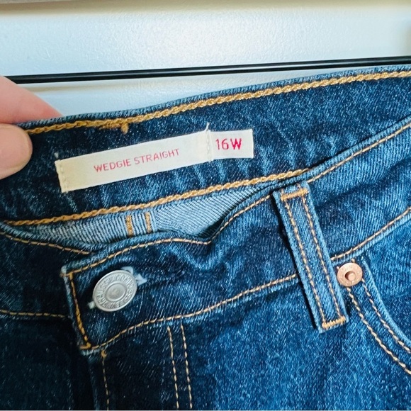 COPY - NWOT LEVI'S Wedgie Straight Fit Denim Jeans Dark Wash 16W - Picture 7 of 7
